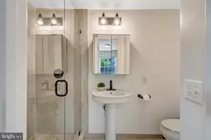 11520 Popes Head Rd, Fairfax, VA 22030 - Photo 14