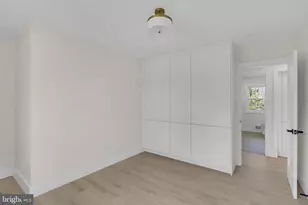 2524 Swift Run St, Vienna, VA 22180 - Photo 30
