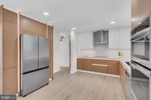 2524 Swift Run St, Vienna, VA 22180 - Photo 16