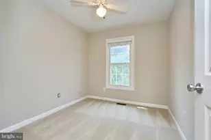 1453 Bluemont Ct, Herndon, VA 20170 - Photo 22