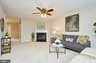 1453 Bluemont Ct, Herndon, VA 20170 - Photo 6