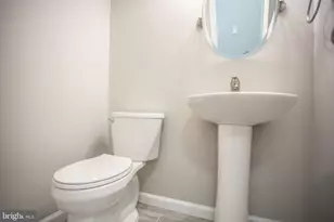 1476 Powells Tavern Pl, Herndon, VA 20170 - Photo 26