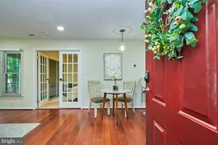 3152 Anchorway Ct, Falls Church, VA 22042 - Photo 4