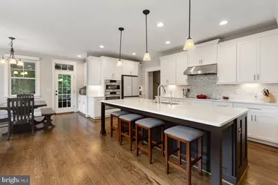 6619 Byrnes Drive, McLean, VA 22101 - Photo 2