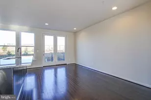 14596 Lakestone Dr, Chantilly, VA 20151 - Photo 10