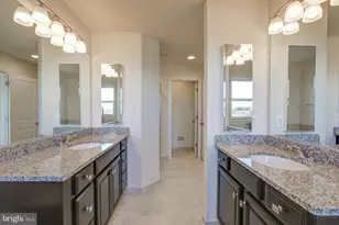 14596 Lakestone Dr, Chantilly, VA 20151 - Photo 28