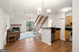 6955 Mary Caroline Cir, Alexandria, VA 22310 - Photo 2