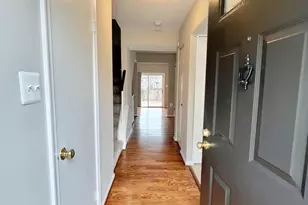 10287 Latney Rd, Fairfax, VA 22032 - Photo 2