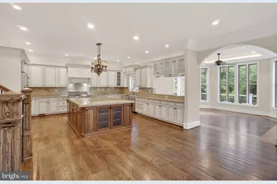 7112 Georgetown Pike, McLean, VA 22101 - Photo 14