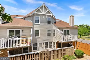 4388 Pembrook Village Dr, Alexandria, VA 22309 - Photo 4