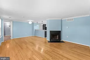 4388 Pembrook Village Dr, Alexandria, VA 22309 - Photo 10