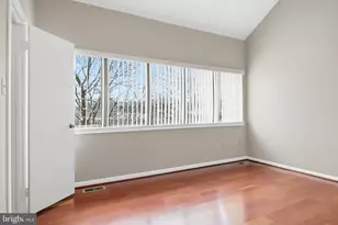 10995 Thrush Ridge Rd, Reston, VA 20191 - Photo 14