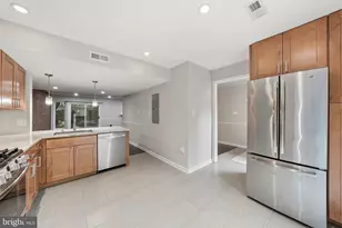 11926 Escalante Ct, Reston, VA 20191 - Photo 4
