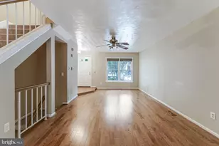 8475 Canyon Oak Dr, Springfield, VA 22153 - Photo 4