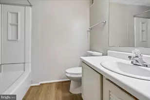 5913 Spruce Run Ct, Centreville, VA 20121 - Photo 18