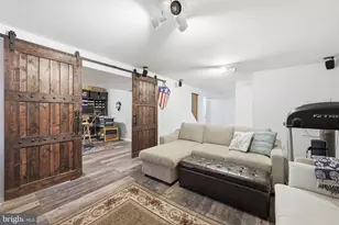 8900 Kenilworth Dr, Burke, VA 22015 - Photo 42