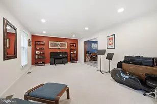 8900 Kenilworth Dr, Burke, VA 22015 - Photo 8