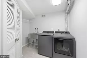 8900 Kenilworth Dr, Burke, VA 22015 - Photo 38