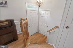 6505 Parish Glebe Ln, Alexandria, VA 22315 - Photo 4