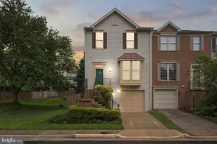 6505 Parish Glebe Ln, Alexandria, VA 22315 - Photo 2