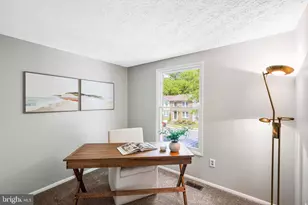 2038 Brooks Square Pl, Falls Church, VA 22043 - Photo 14