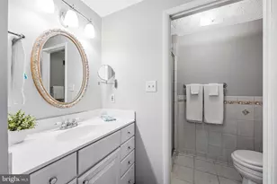 2038 Brooks Square Pl, Falls Church, VA 22043 - Photo 12