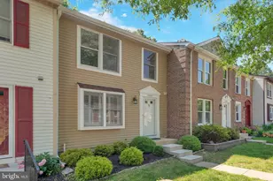 2038 Brooks Square Pl, Falls Church, VA 22043 - Photo 22