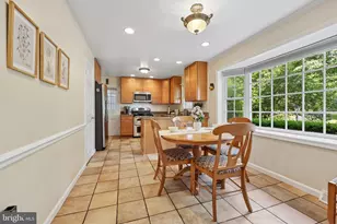2205 Abbotsford, Vienna, VA 22181 - Photo 14