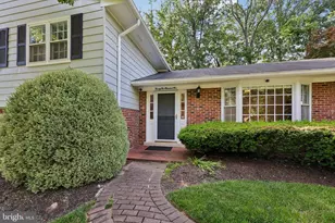 2205 Abbotsford, Vienna, VA 22181 - Photo 2