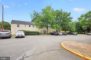 2912 Peyton Randolph Dr, Falls Church, VA 22044 - Photo 16