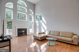 13515 Lamium Ln, Centreville, VA 20120 - Photo 2