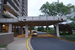1800 Old Meadow Rd, McLean, VA 22102 - Photo 30