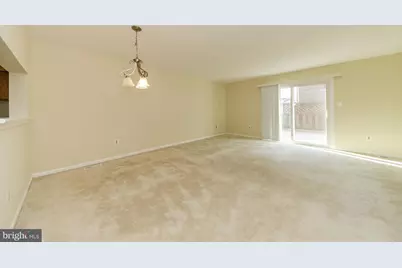 7589 Chrisland Cove, Falls Church, VA 22042 - Photo 8