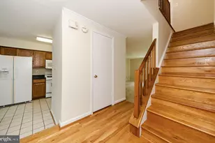 7589 Chrisland Cove, Falls Church, VA 22042 - Photo 12