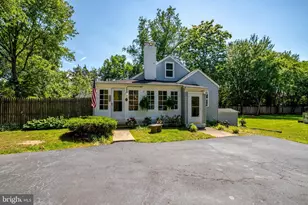 3581 Stephies Ct, Alexandria, VA 22309 - Photo 2