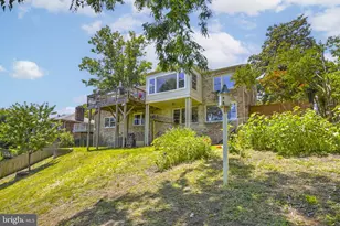 7215 Park Terrace Dr, Alexandria, VA 22307 - Photo 32