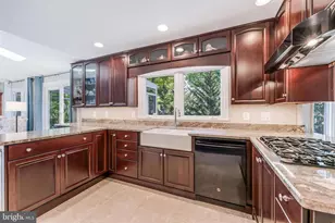 13456 Cobra Ct, Herndon, VA 20171 - Photo 16