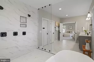 1103 Desale St SW, Vienna, VA 22180 - Photo 38