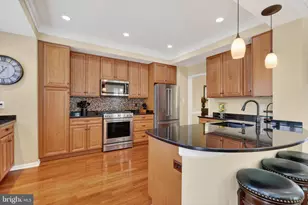 6635 Dunwich Way, Alexandria, VA 22315 - Photo 10
