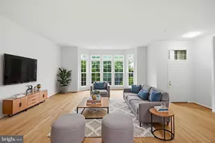 4118 Leclair Ct, Fairfax, VA 22033 - Photo 1