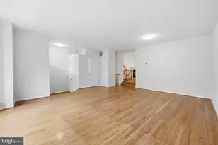 4118 Leclair Ct, Fairfax, VA 22033 - Photo 8