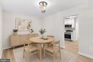 9713 Kings Crown Ct, Fairfax, VA 22031 - Photo 10