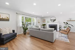 15011 Tarleton Dr, Centreville, VA 20120 - Photo 12