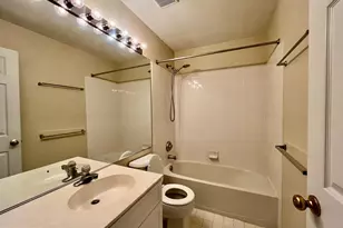 7504 Lamoyne Ct, Alexandria, VA 22315 - Photo 36