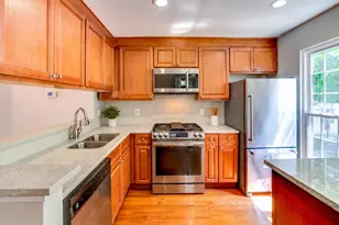 14708 Basingstoke Loop, Centreville, VA 20120 - Photo 4