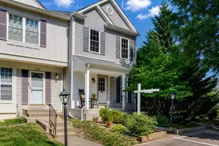 14708 Basingstoke Loop, Centreville, VA 20120 - Photo 2