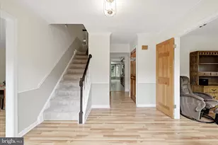 12014 Sugarland Valley Dr, Herndon, VA 20170 - Photo 8