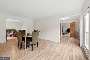 12014 Sugarland Valley Dr, Herndon, VA 20170 - Photo 12