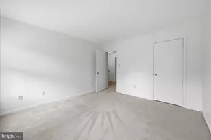 12014 Sugarland Valley Dr, Herndon, VA 20170 - Photo 36