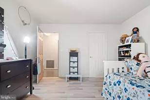 8360B Dunham Ct, Springfield, VA 22152 - Photo 18